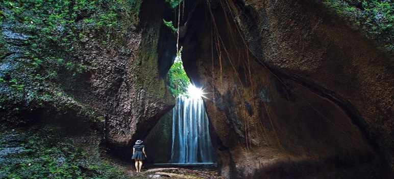 air-terjun-tukad-cepung-keindahan-di-bali