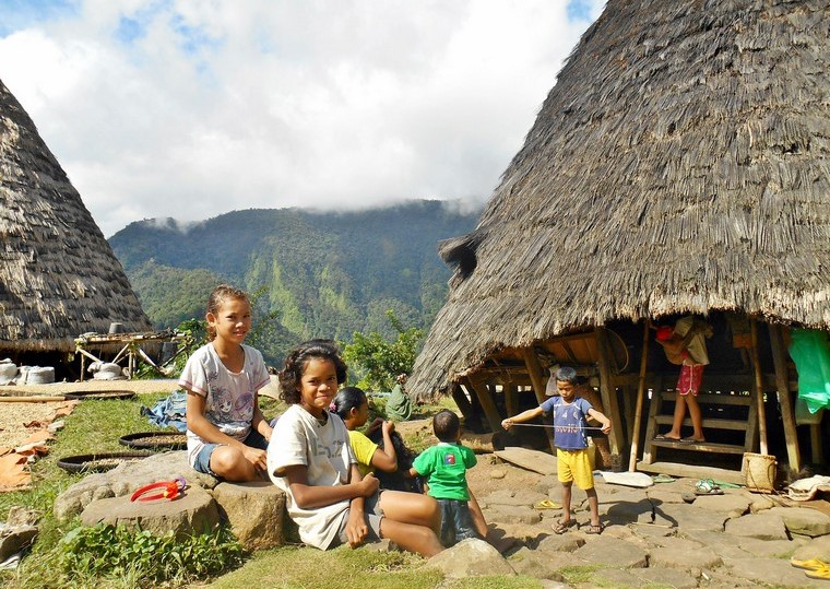 Lokasi dan Perjalanan Menuju Desa Wae Rebo